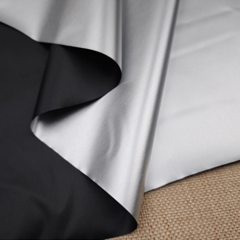 1m Black Silver Coated Blackou - Sewing Fabric recension och pris