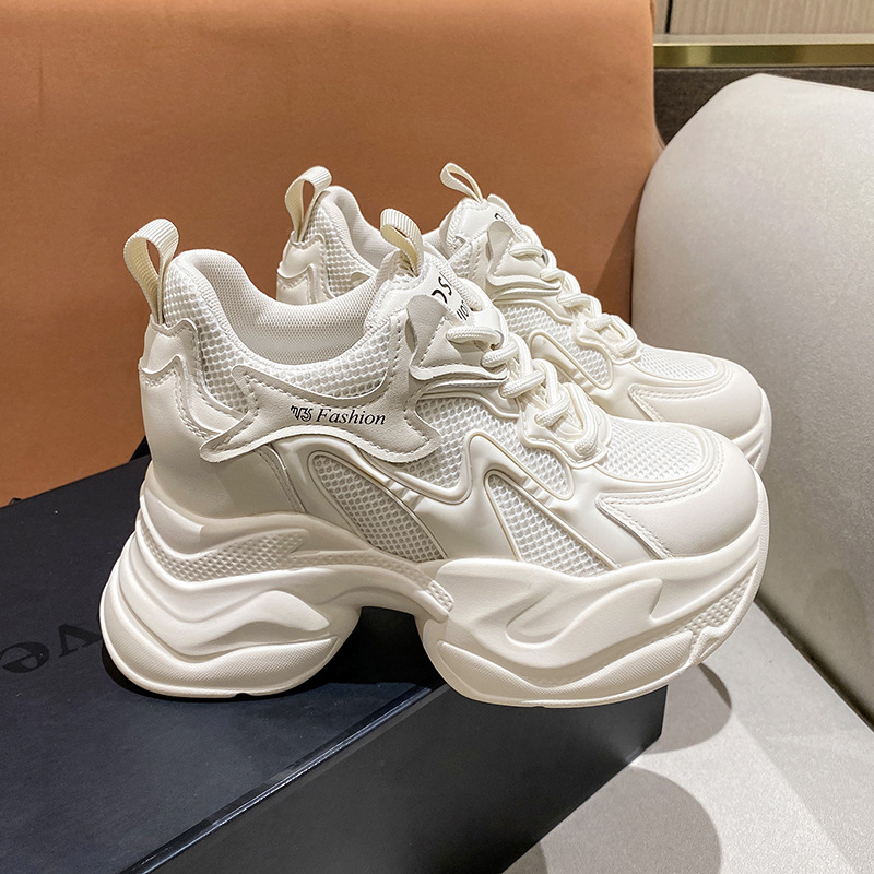 Heightening Sneakers for Women - Sewing New recension och pris